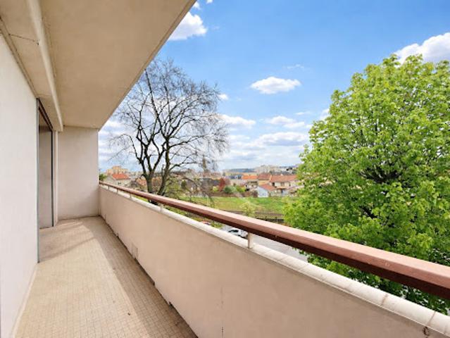 Location Appartement 3 pièces 80.35 m2 Reims