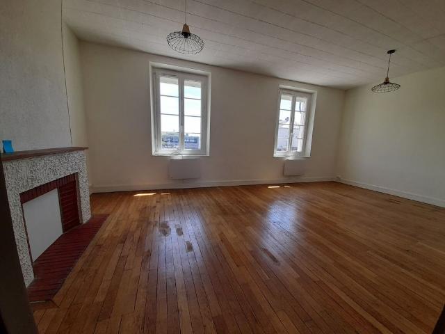 Location appartement 3 pièces, 80.39m², Gisors
