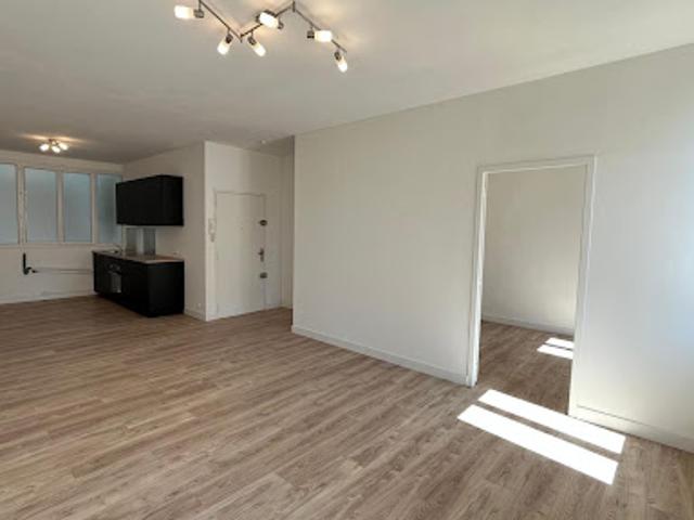 Location Appartement 3 pièces 80 m2 Toulon