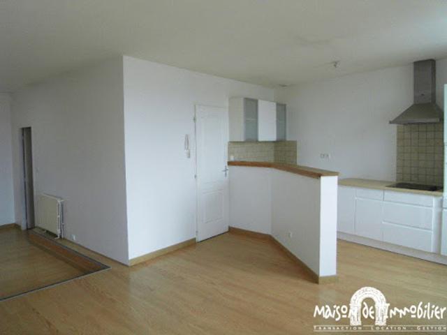 Location Appartement 3 pièces 80 m2 Cognac