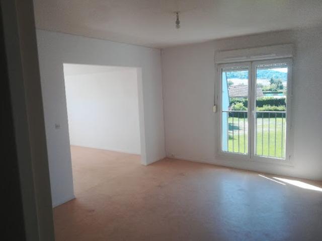 Location Appartement 3 pièces 80 m2 Nogent l'Artaud
