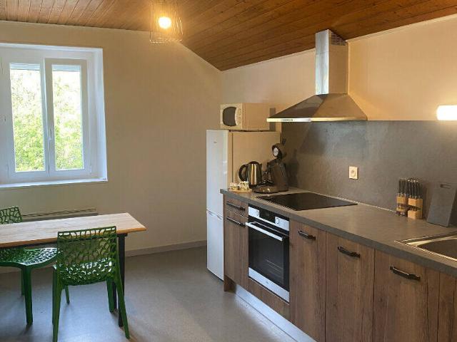 Location appartement 3 pièces 80 m² à Septmoncel 39310 610 € / mois CC