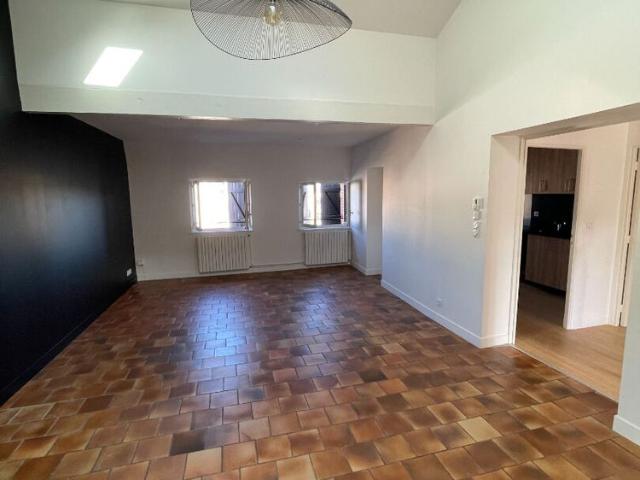 Location Appartement 3 pièces 80m²