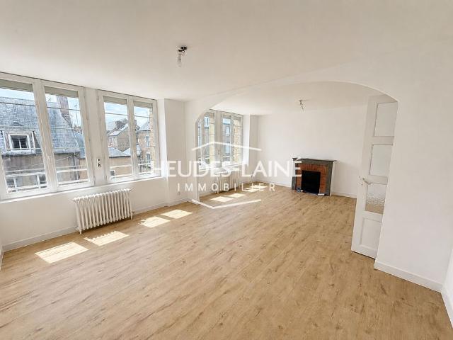 Location Appartement 3 pièces 80m² AVRANCHES 50300
