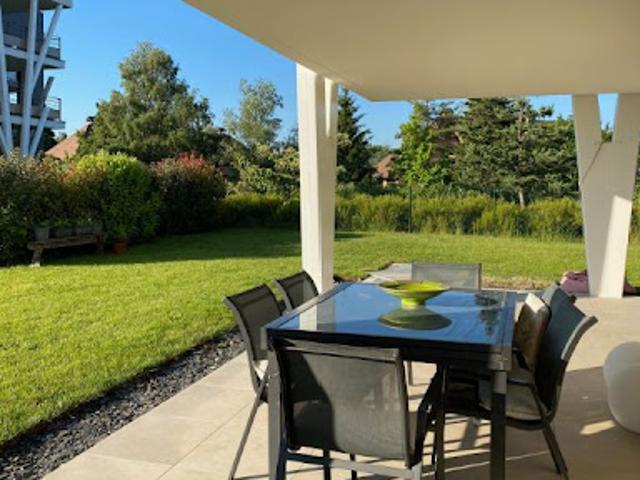 Location Appartement 3 pièces 81 m2 Divonne les Bains