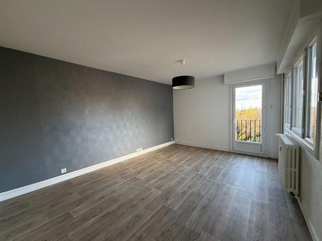 Location Appartement 3 pièces 81m²