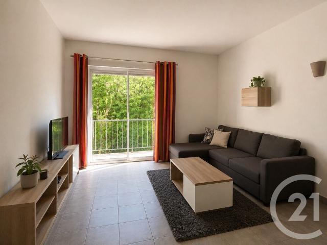 Location Appartement 3 pièces 81m² MONTPELLIER 34000