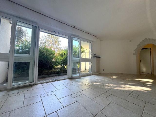 Location Appartement 3 pièces 81m² NANCY 54000