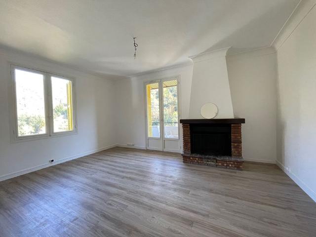 Location Appartement 3 pièces 82m²