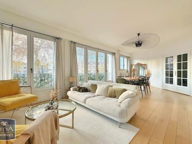 Location Appartement 3 pièces 82m² MARCQ EN BAROEUL 59700