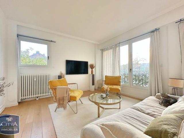 Location Appartement 3 pièces 82m² MARCQ EN BAROEUL 59700