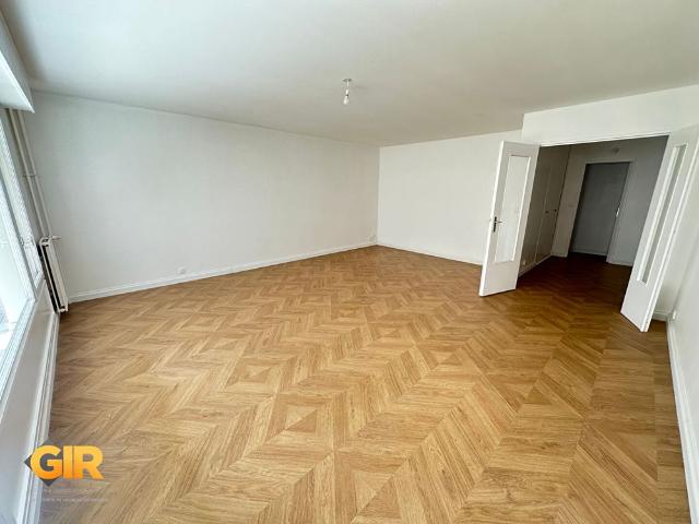 Location Appartement 3 pièces 82m² RENNES 35000