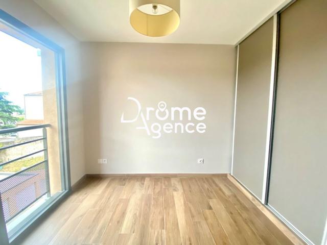 Location Appartement 3 pièces 82m² TOURNON SUR RHONE 07300