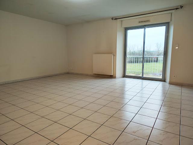 Location Appartement 3 pièces 87.56 m2 Sévérac le Château