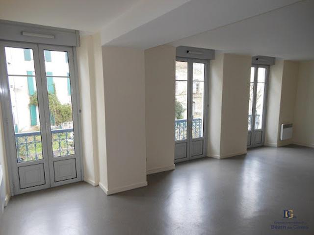 Location Appartement 3 pièces 87.27 m2 Salies de bearn