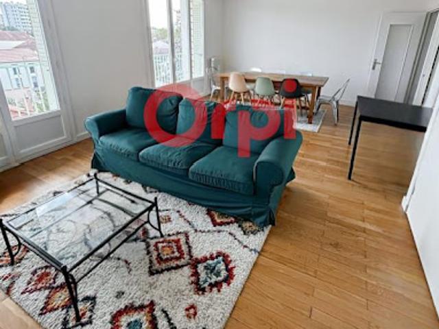 Location Appartement 3 pièces 87 m2 Lyon 8ème