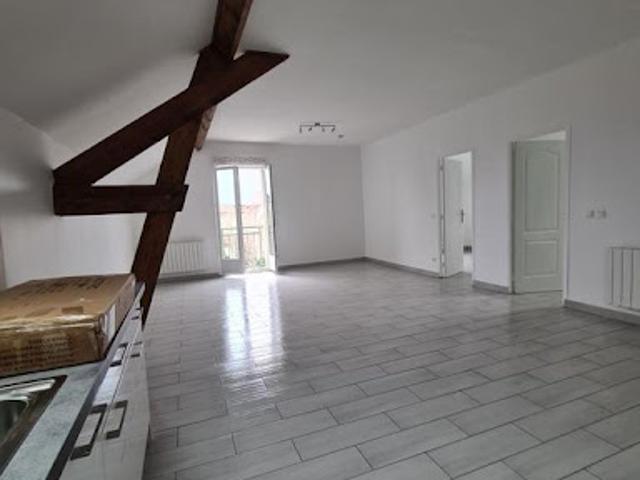 Location Appartement 3 pièces 84 m2 Bondy