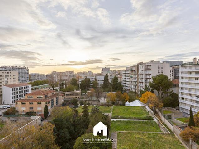 Location Appartement 3 pièces 84 m2 Marseille 8ème