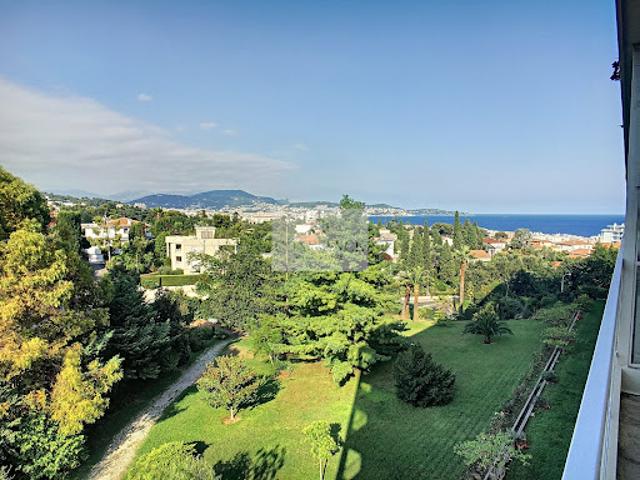 Location Appartement 3 pièces 84 m2 Nice