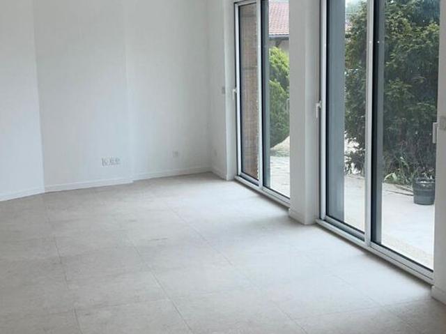 Location Appartement 3 pièces 84m²