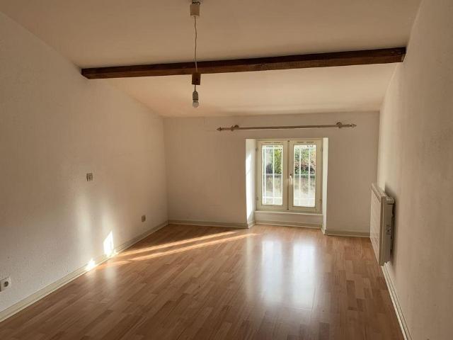 Location Appartement 3 pièces 84m² CHABEUIL 26120