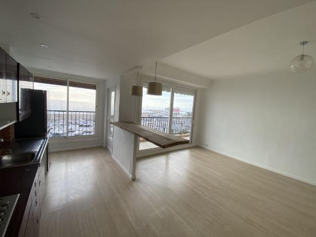 Location Appartement 3 pièces 84m² SAN MARTINO DI LOTA 20200