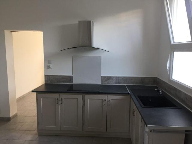 Location Appartement 3 pièces 84m² ST DENIS DE PILE 33910