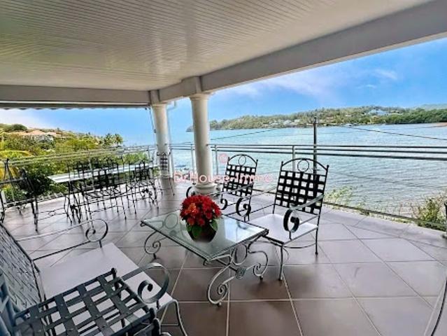 Location Appartement 3 pièces 85 m2 Le francois