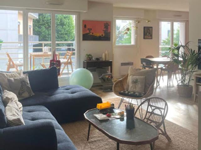 Location Appartement 3 pièces 85 m2 Paris 15ème