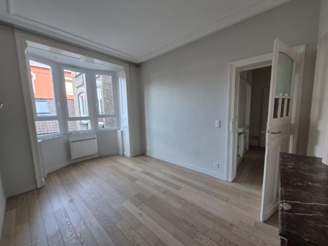 Location Appartement 3 pièces 85m² LILLE 59000