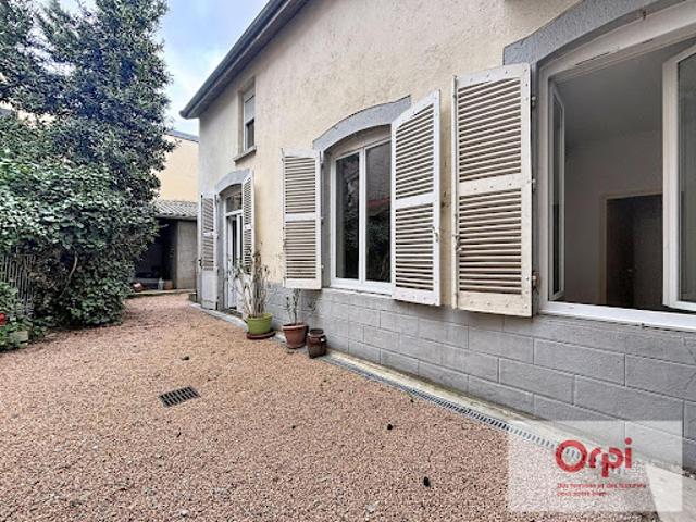 Location Appartement 3 pièces 86 m2 Montluçon