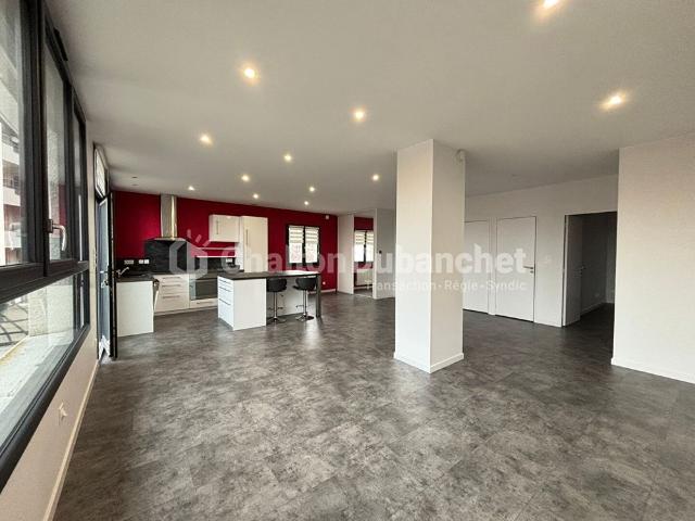 Location Appartement 3 pièces 86m²