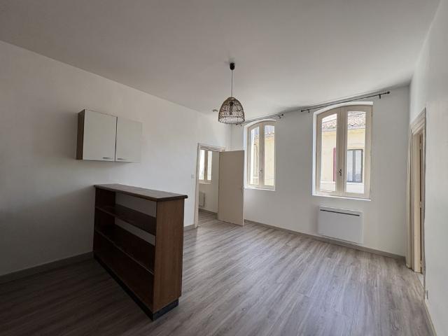 Location Appartement 3 pièces 86m² CASTELNAUDARY 11400