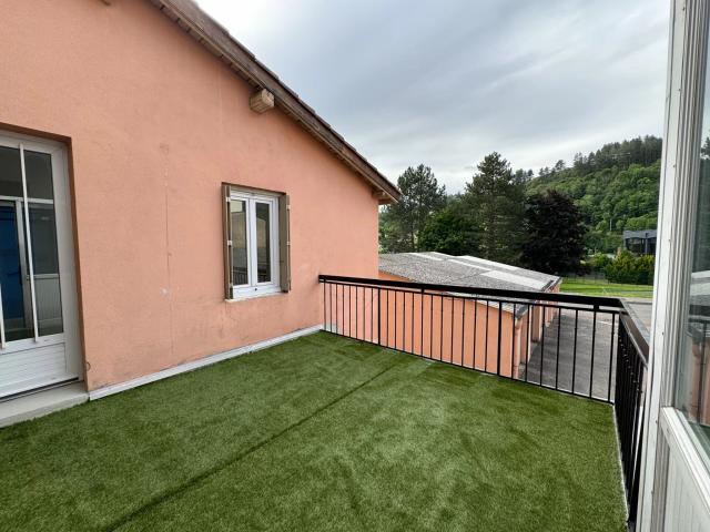 Location Appartement 3 pièces 88 m2 à Le Chambon Feugerolles