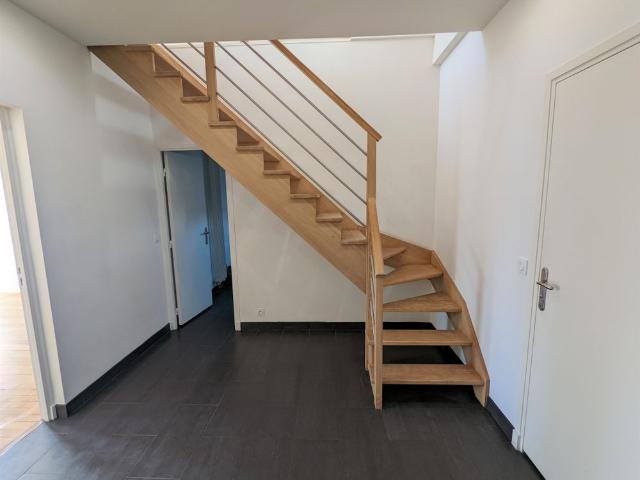 Location Appartement 3 pièces 88m² PARIS 16ème
