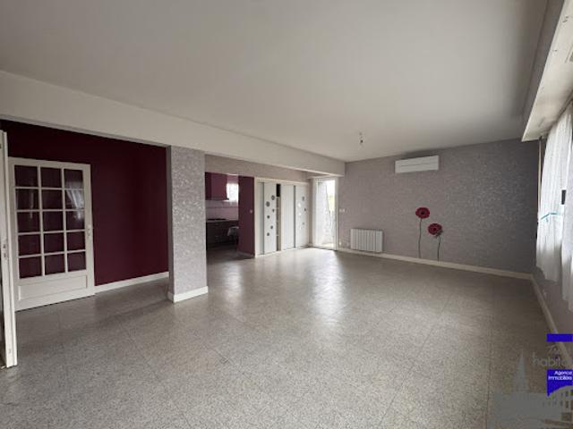 Location Appartement 3 pièces 89.07 m2 Objat