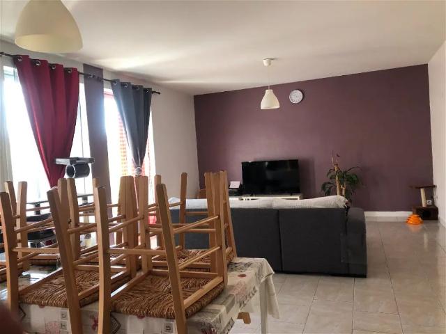 Location appartement 3 pièces 93.65m² à Thouars 79100