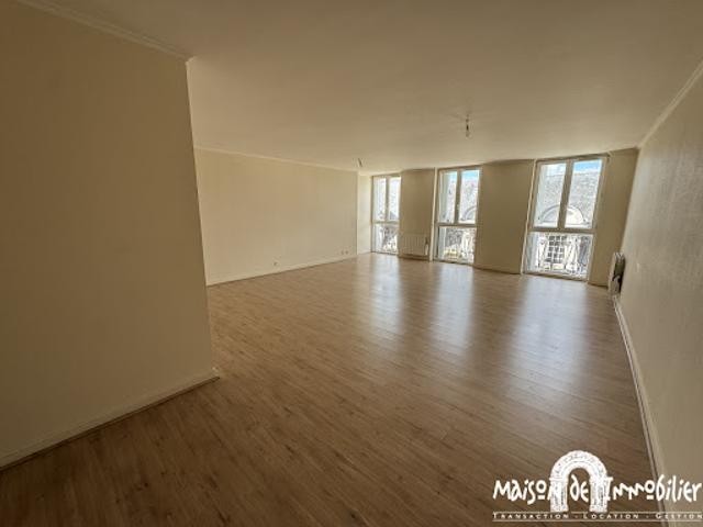 Location Appartement 3 pièces 93 m2 Cognac