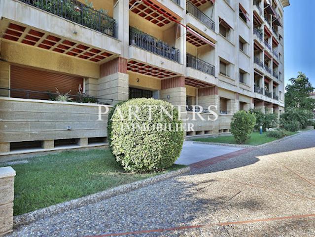 Location Appartement 3 pièces 90.7 m2 Aix en Provence