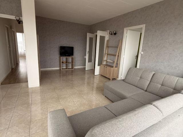 Location appartement 3 pièces, 90.36m², Soissons
