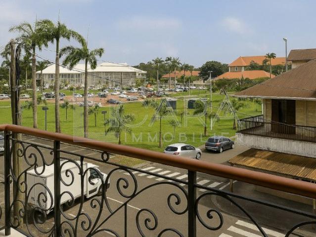 Location Appartement 3 pièces 90m² CAYENNE 97300