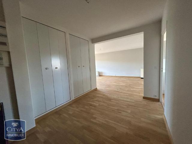 Location Appartement 3 pièces 90m² LAVAL 53000