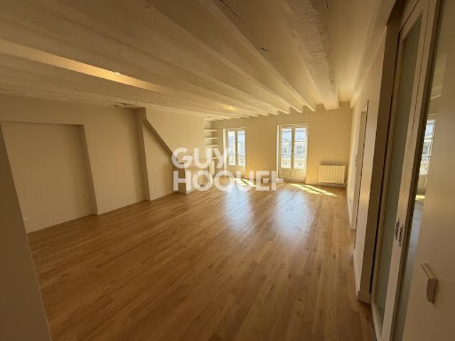 Location Appartement 3 pièces 91.9 m2 Lyon 1er