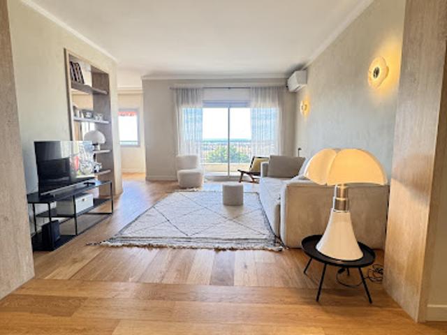 Location Appartement 3 pièces 92 m2 Aix en Provence
