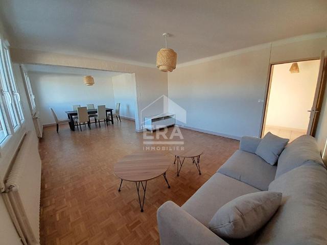 Location Appartement 3 pièces 92m²