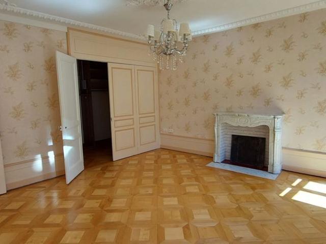 Location Appartement 3 pièces 94m²