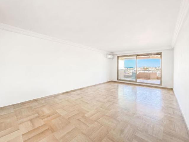 Location Appartement 3 pièces 95 m2 Nice