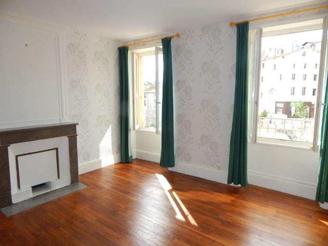 Location Appartement 3 pièces 95m² ANNONAY 07100