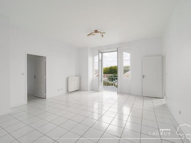 Location Appartement 3 pièces 95m² VICHY 03200