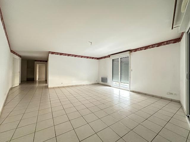 Location Appartement 3 pièces 96.6 m2 Pithiviers